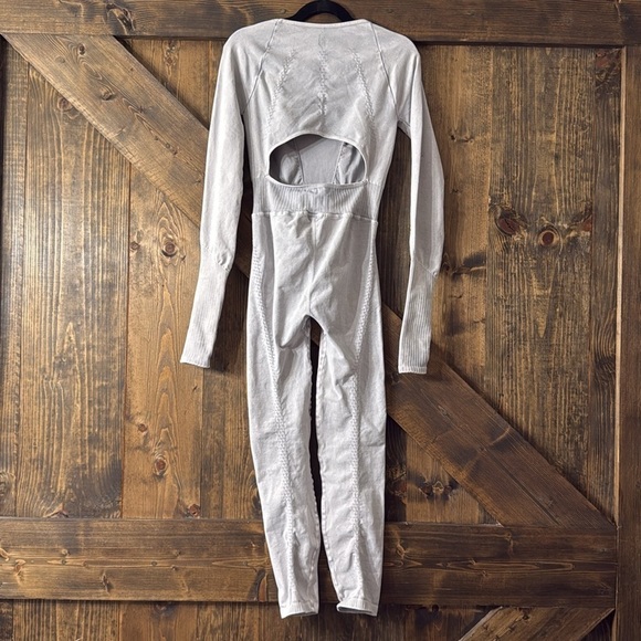 FREE PEOPLE Good Karma Long Sleeves Onesie - Picture 7 of 14